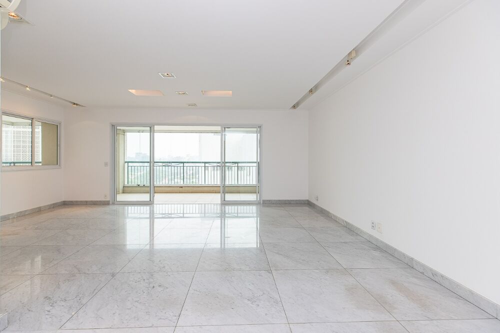 Apartamento, 3 quartos, 190 m² - Foto 2