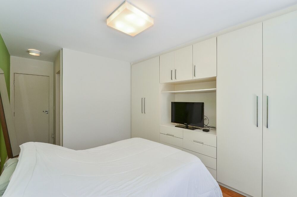 Casa à venda com 3 quartos, 160m² - Foto 1