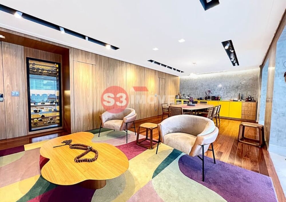 Apartamento à venda com 3 quartos, 226m² - Foto 2