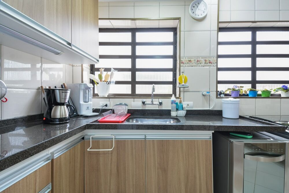 Casa à venda com 3 quartos, 244m² - Foto 3