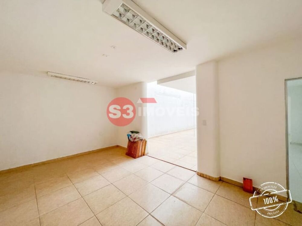 Casa à venda com 3 quartos, 180m² - Foto 2