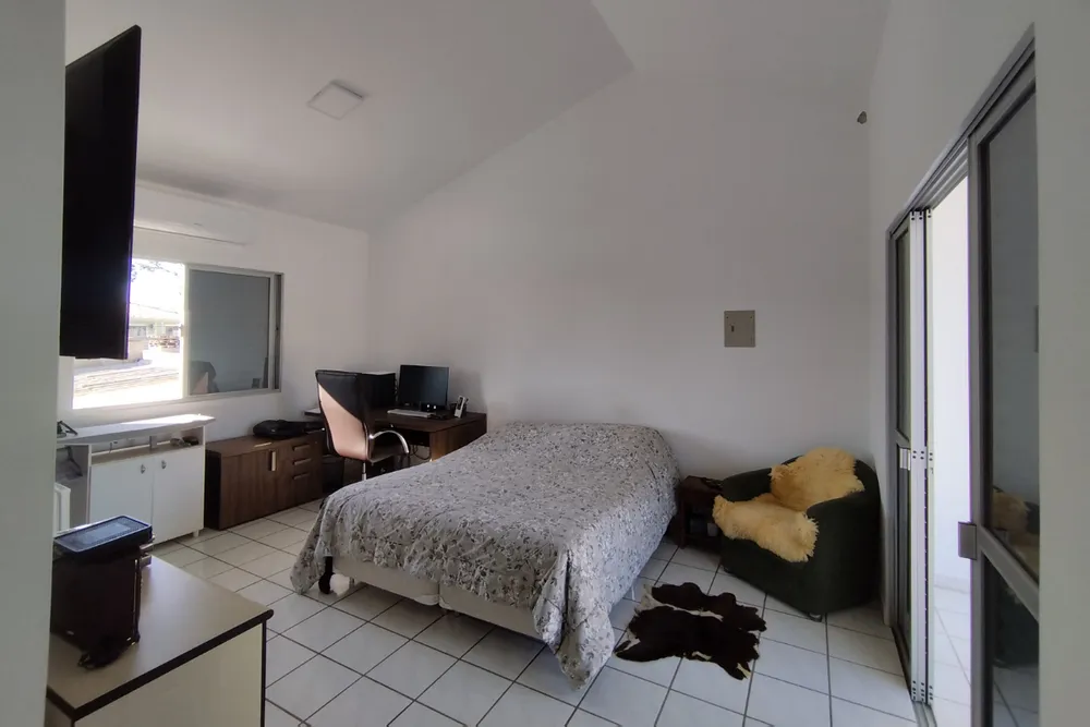 Casa, 3 quartos, 285 m² - Foto 3