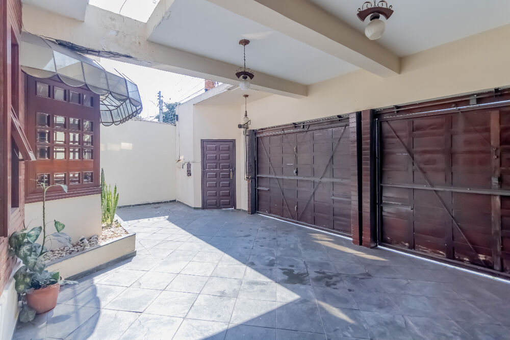 Casa, 4 quartos, 232 m² - Foto 2