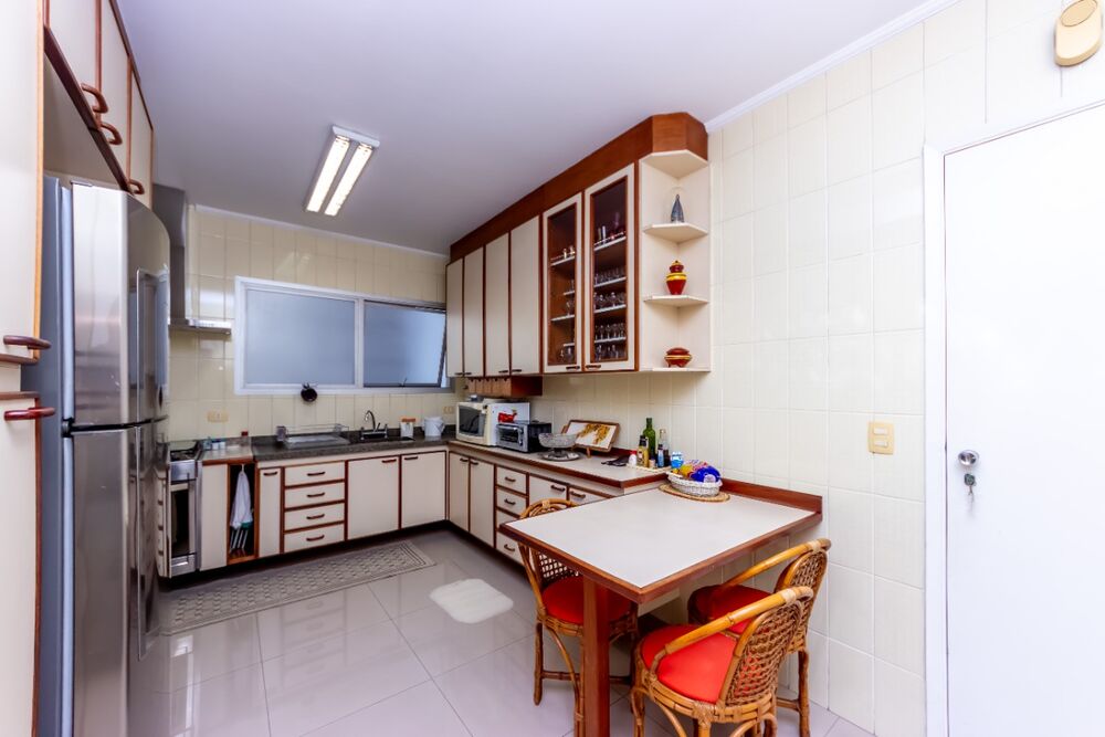 Apartamento, 4 quartos, 140 m² - Foto 1