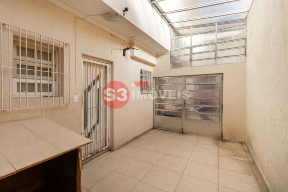 Casa, 3 quartos, 221 m² - Foto 1