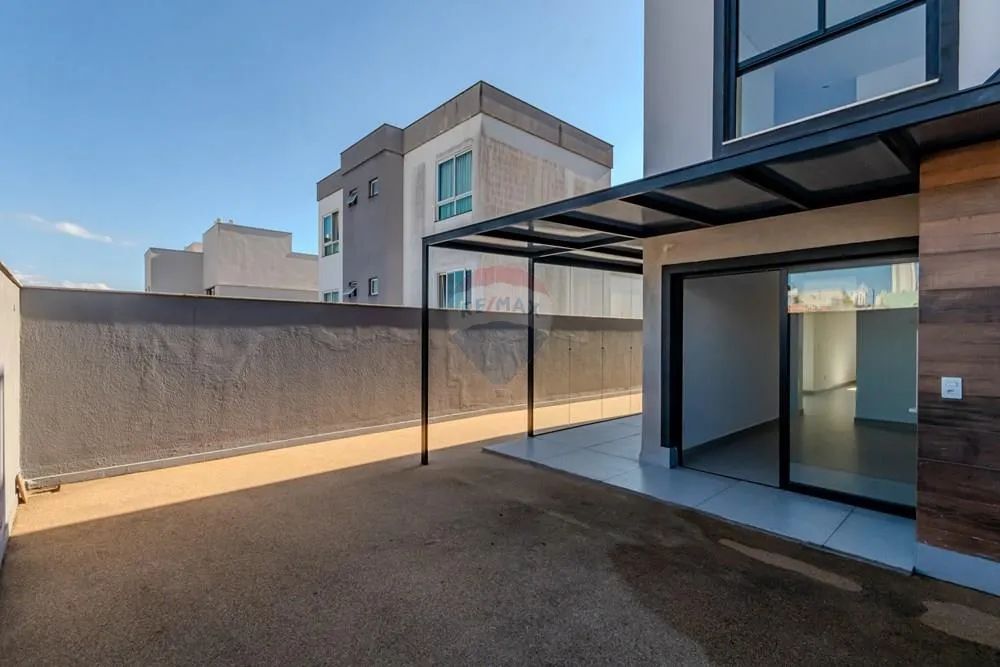 Cobertura, 3 quartos, 238 m² - Foto 1