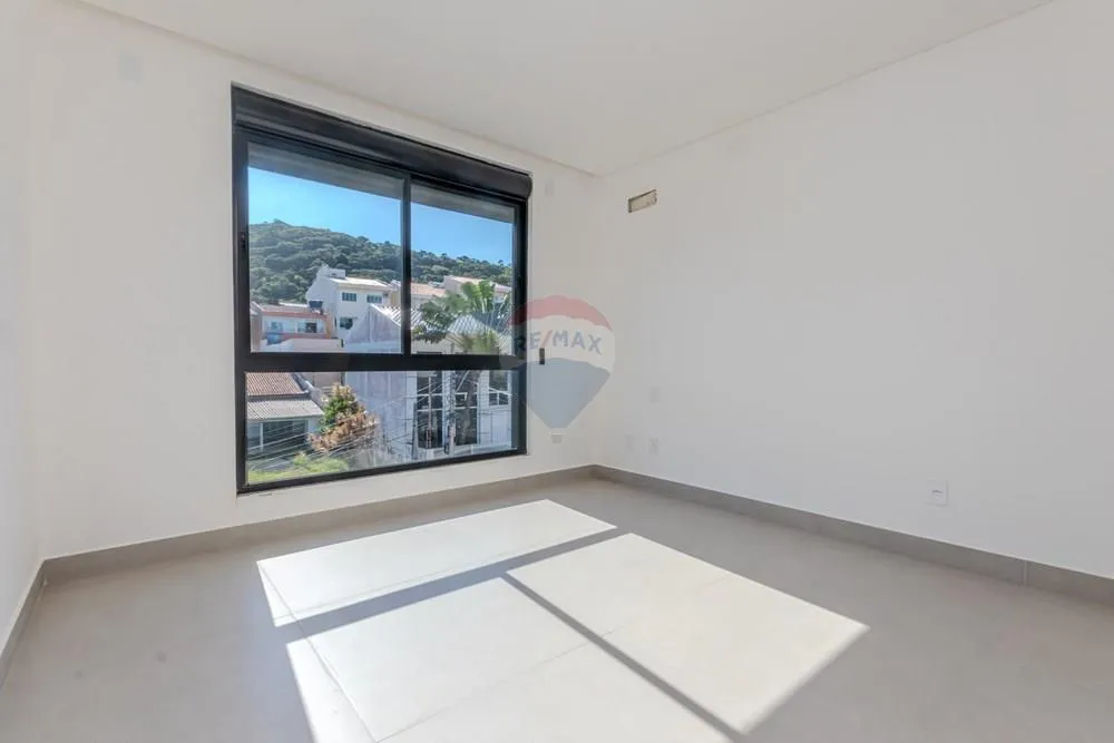 Cobertura, 3 quartos, 238 m² - Foto 4