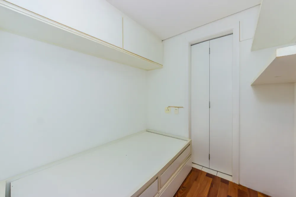 Apartamento, 3 quartos, 198 m² - Foto 2