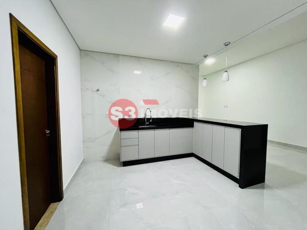 Casa de Condomínio à venda com 3 quartos, 200m² - Foto 4