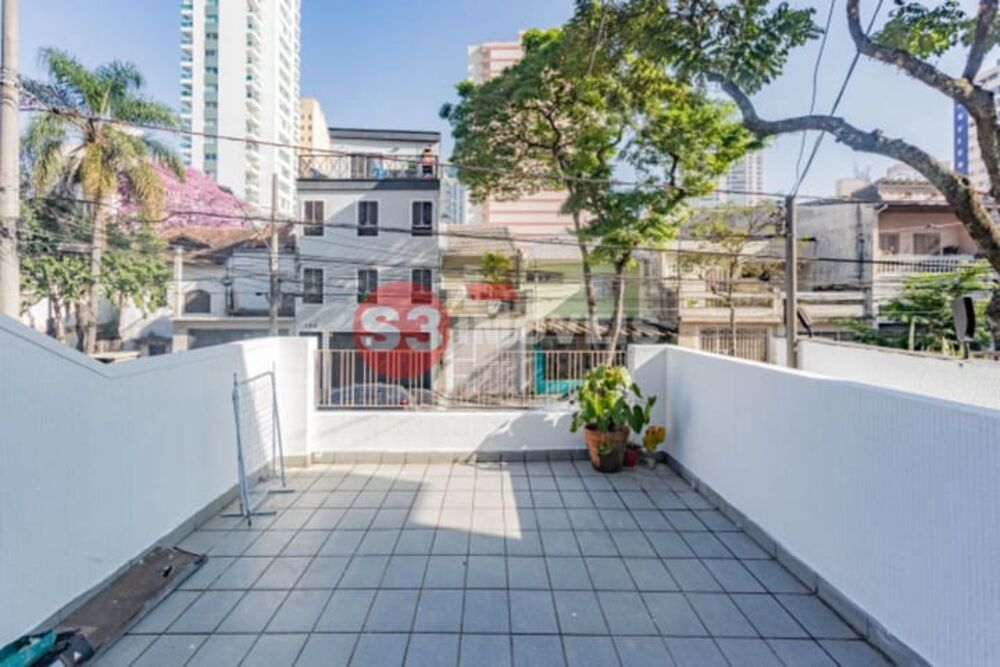 Casa à venda com 2 quartos, 125m² - Foto 4