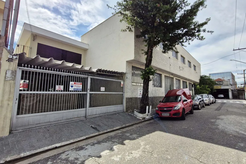 Sobrado, 6 quartos, 240 m² - Foto 1