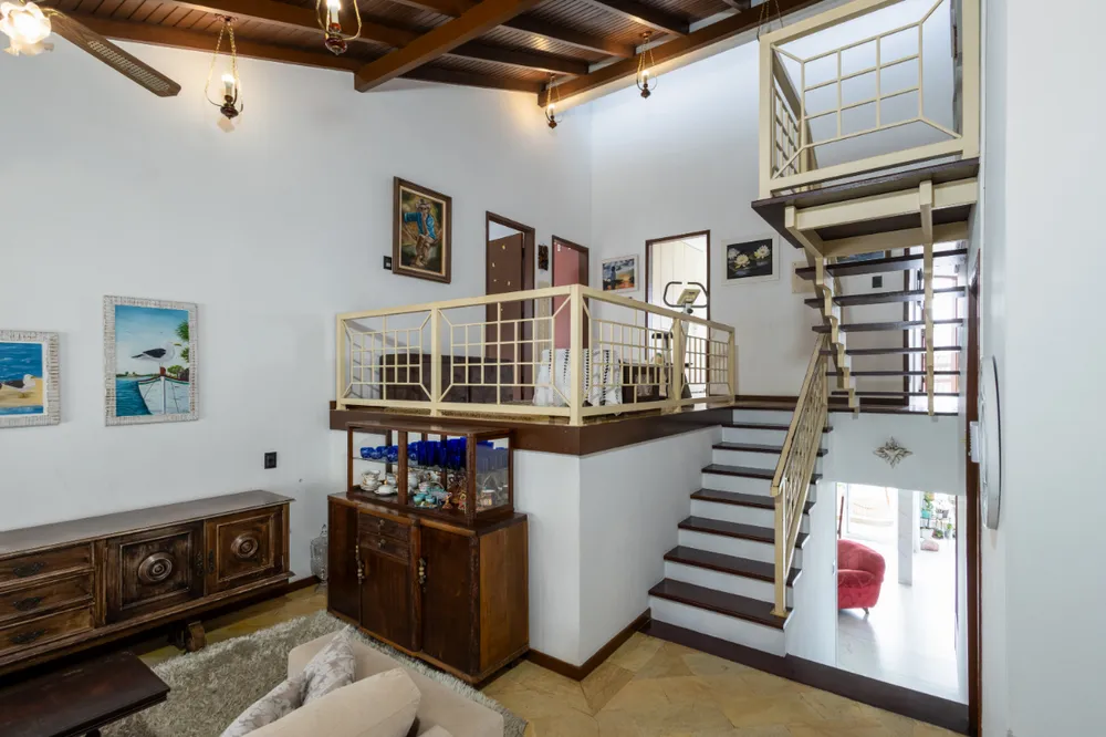 Casa, 4 quartos, 327 m² - Foto 2