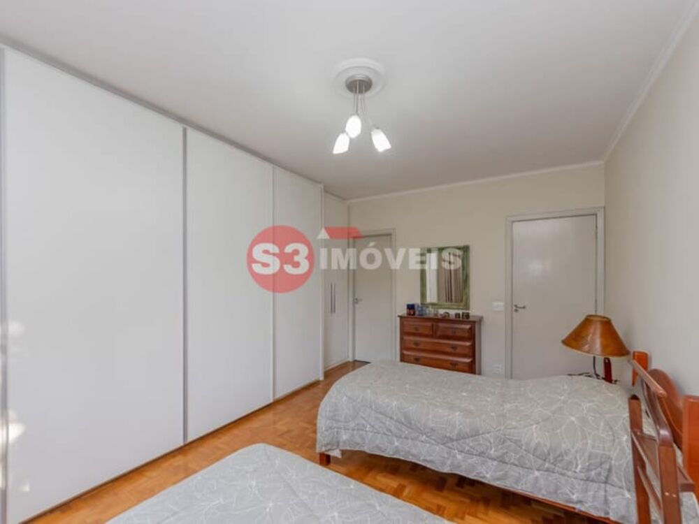 Casa, 4 quartos, 237 m² - Foto 2