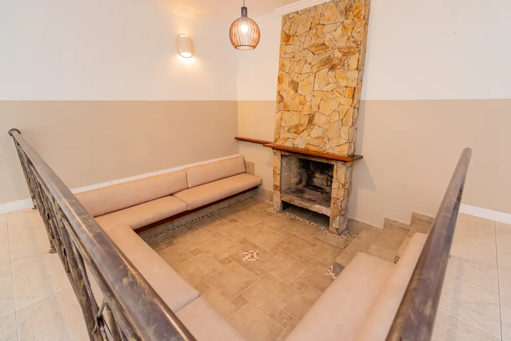 Sobrado, 5 quartos, 285 m² - Foto 1