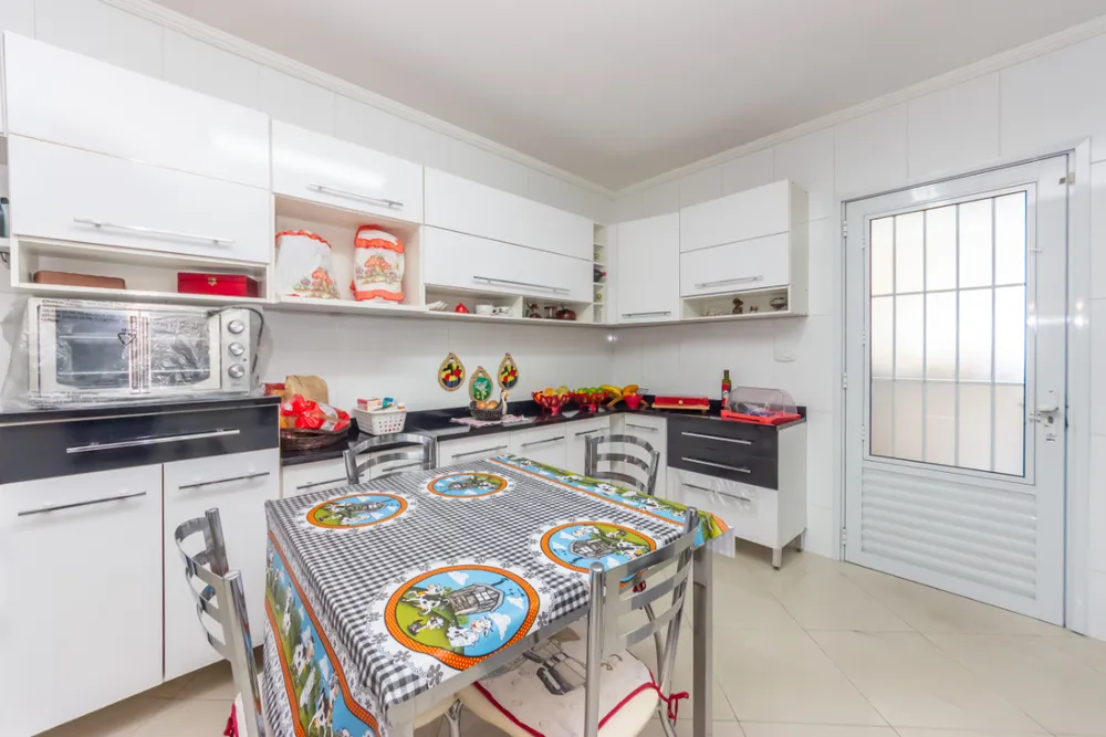Casa, 3 quartos, 200 m² - Foto 2