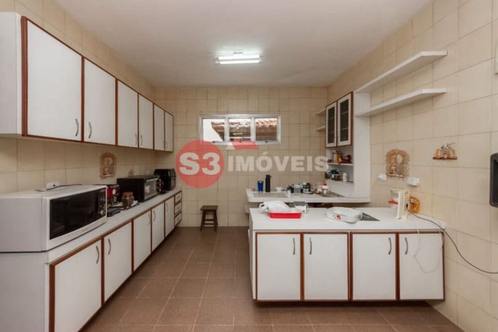 Casa à venda com 3 quartos, 700m² - Foto 3
