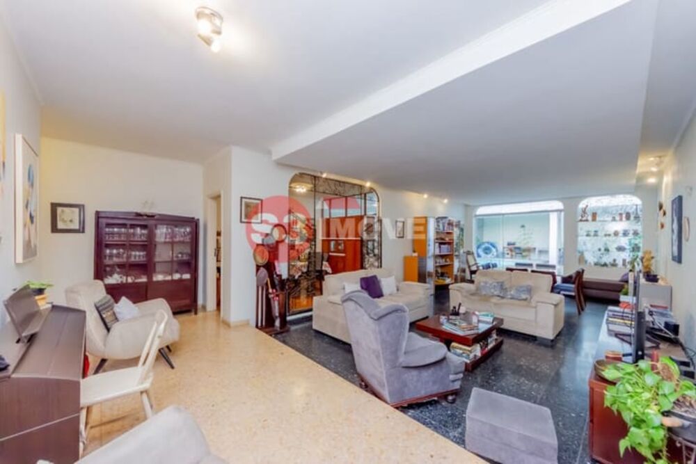 Casa à venda com 4 quartos, 361m² - Foto 1