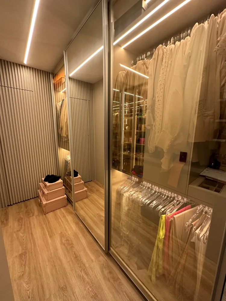 Apartamento, 3 quartos, 196 m² - Foto 2