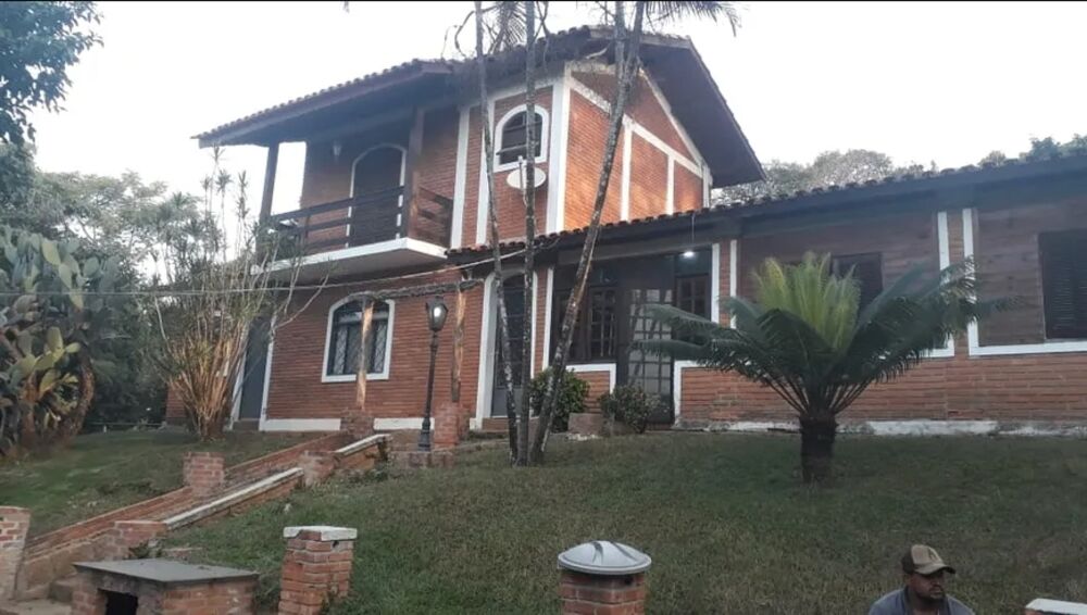 Casa, 4 quartos, 370 m² - Foto 1