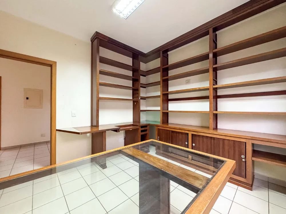 Casa, 4 quartos, 346 m² - Foto 2
