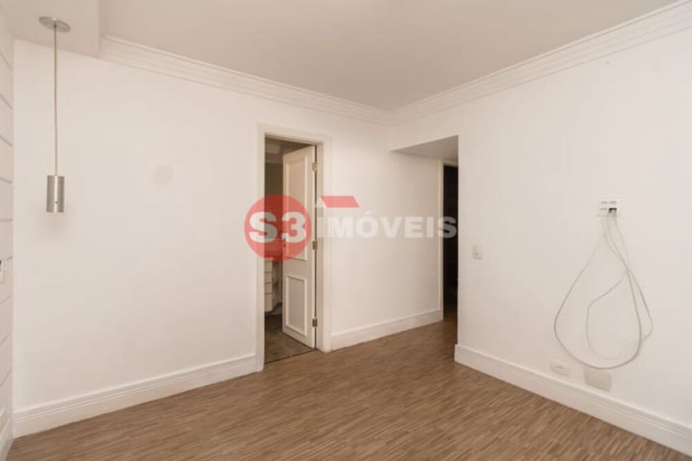 Apartamento à venda com 3 quartos, 157m² - Foto 11