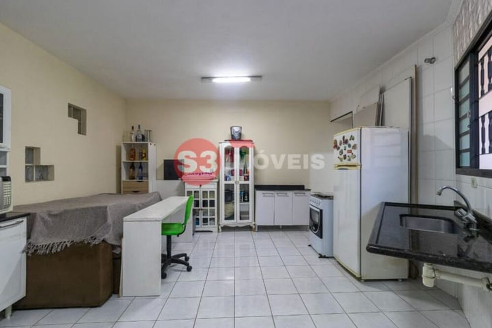Casa à venda com 3 quartos, 184m² - Foto 13