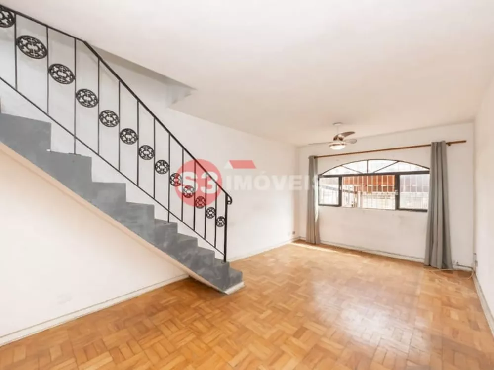 Casa à venda com 3 quartos, 159m² - Foto 1