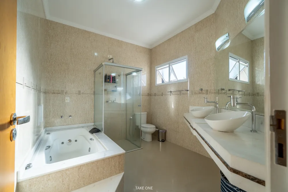 Casa de Condomínio, 4 quartos - Foto 1