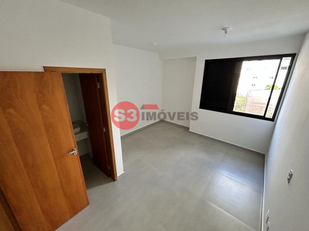 Casa à venda com 3 quartos, 170m² - Foto 8