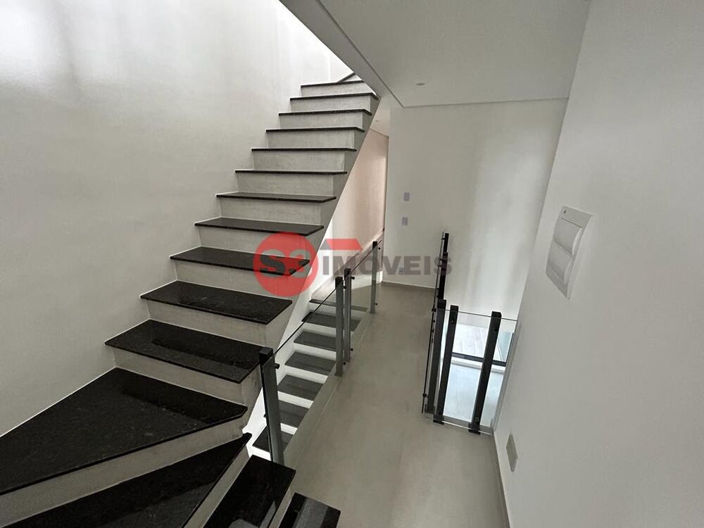 Casa à venda com 3 quartos, 170m² - Foto 4