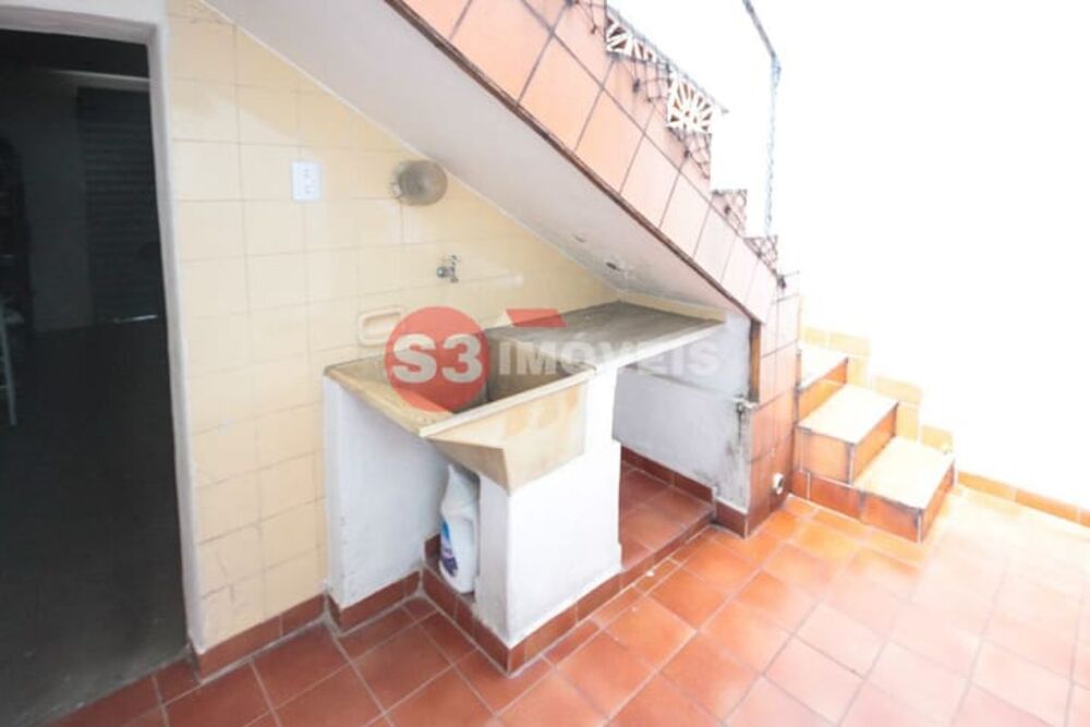 Casa à venda com 2 quartos, 160m² - Foto 9