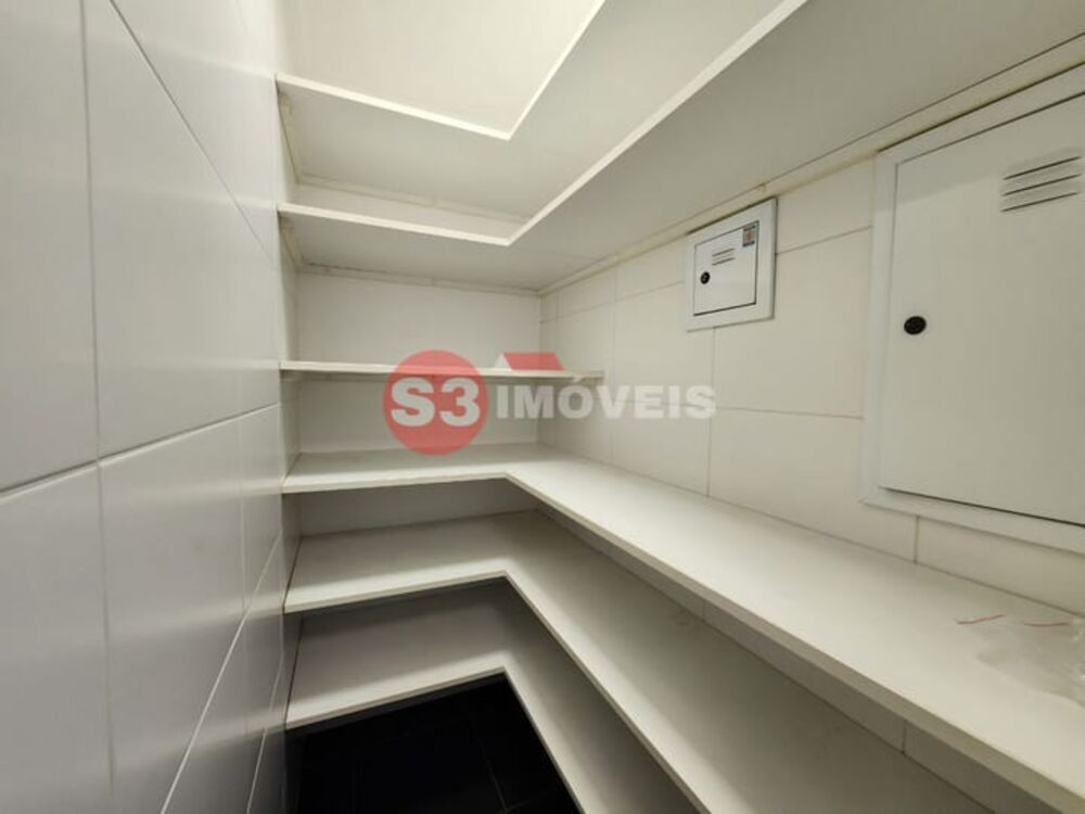 Apartamento, 3 quartos, 222 m² - Foto 2