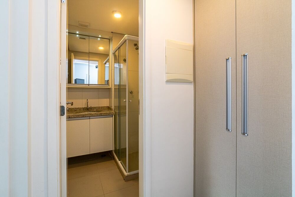 Apartamento à venda com 1 quarto, 38m² - Foto 11