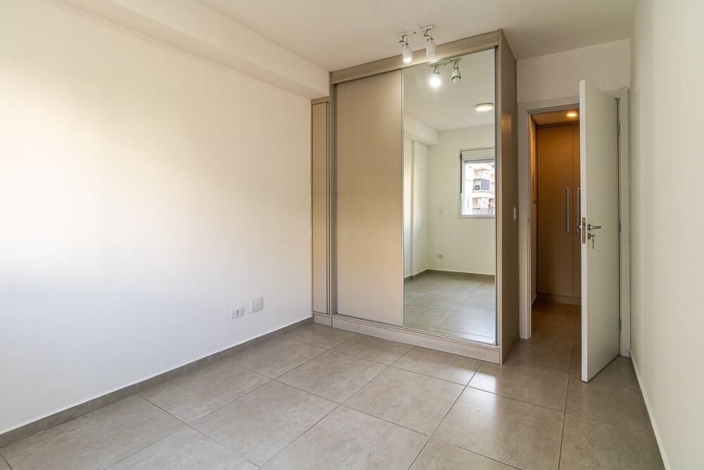 Apartamento à venda com 1 quarto, 38m² - Foto 9
