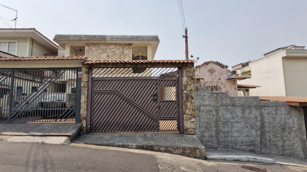 Casa à venda com 3 quartos, 119m² - Foto 1