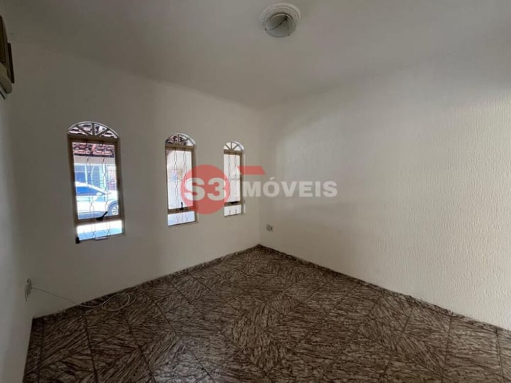 Casa à venda com 2 quartos, 108m² - Foto 2