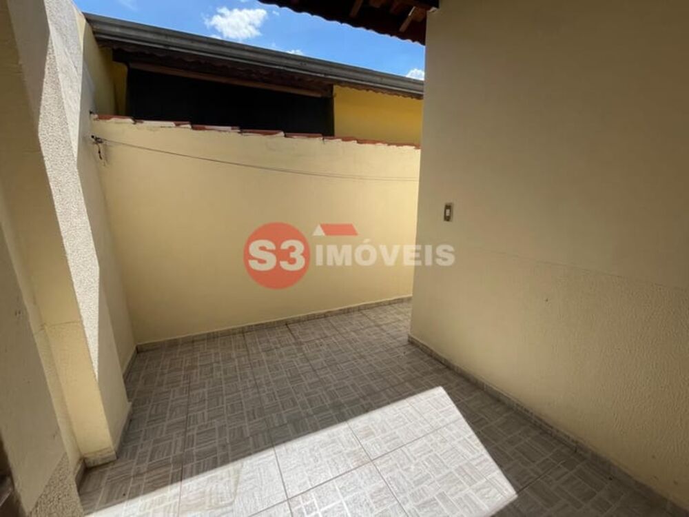 Casa à venda com 2 quartos, 108m² - Foto 4