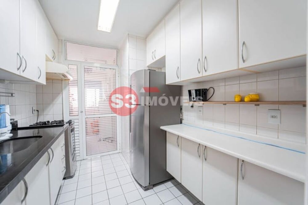 Apartamento à venda com 3 quartos, 90m² - Foto 4