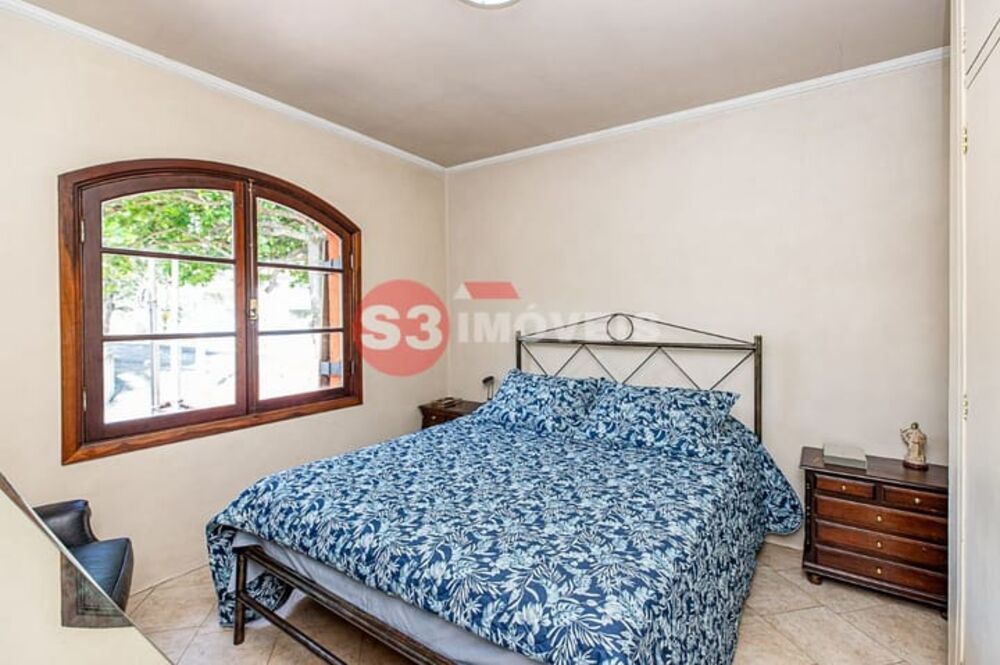 Casa, 3 quartos, 141 m² - Foto 1