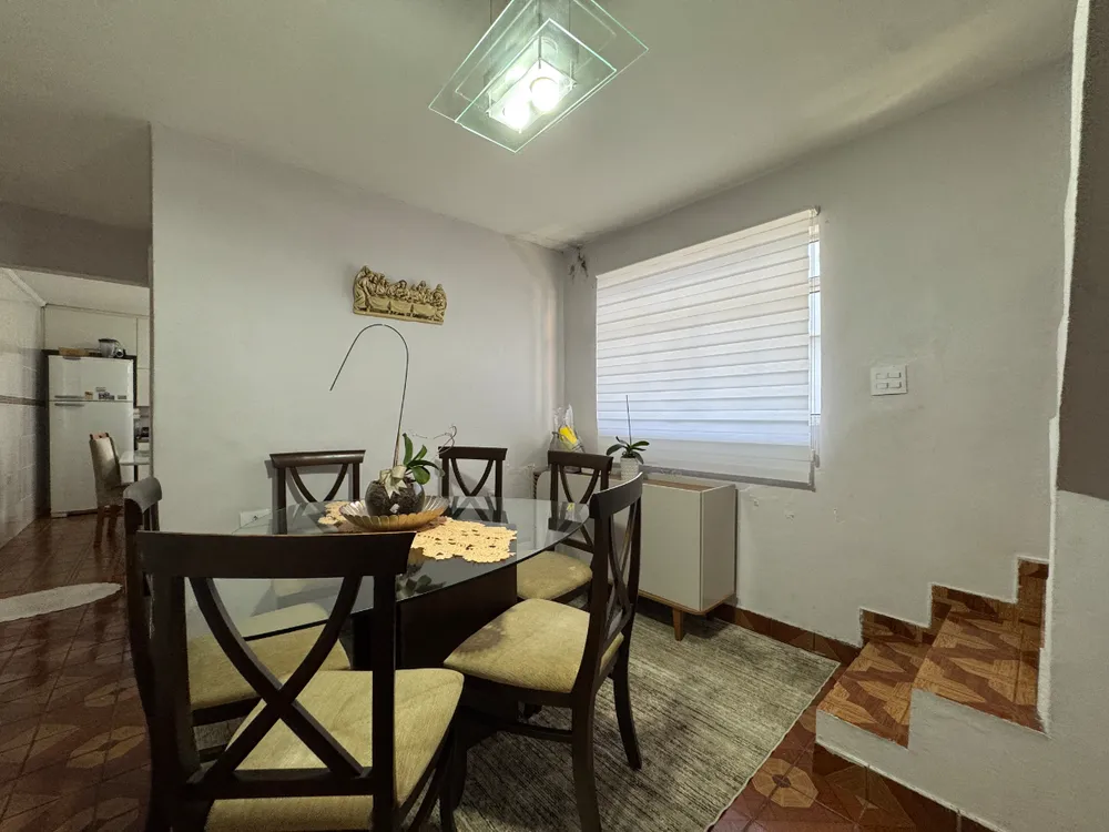 Sobrado, 3 quartos, 200 m² - Foto 1