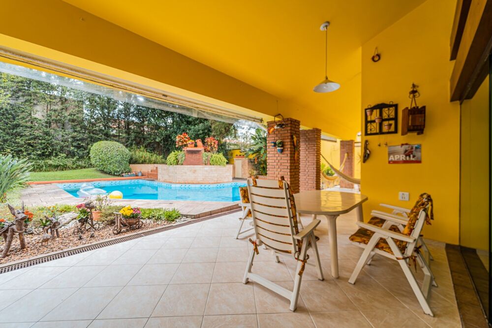 Casa, 4 quartos, 260 m² - Foto 2