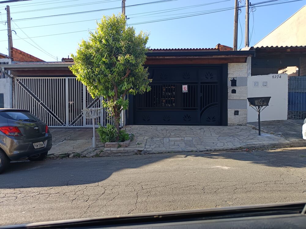 Casa à venda com 3 quartos, 146m² - Foto 1