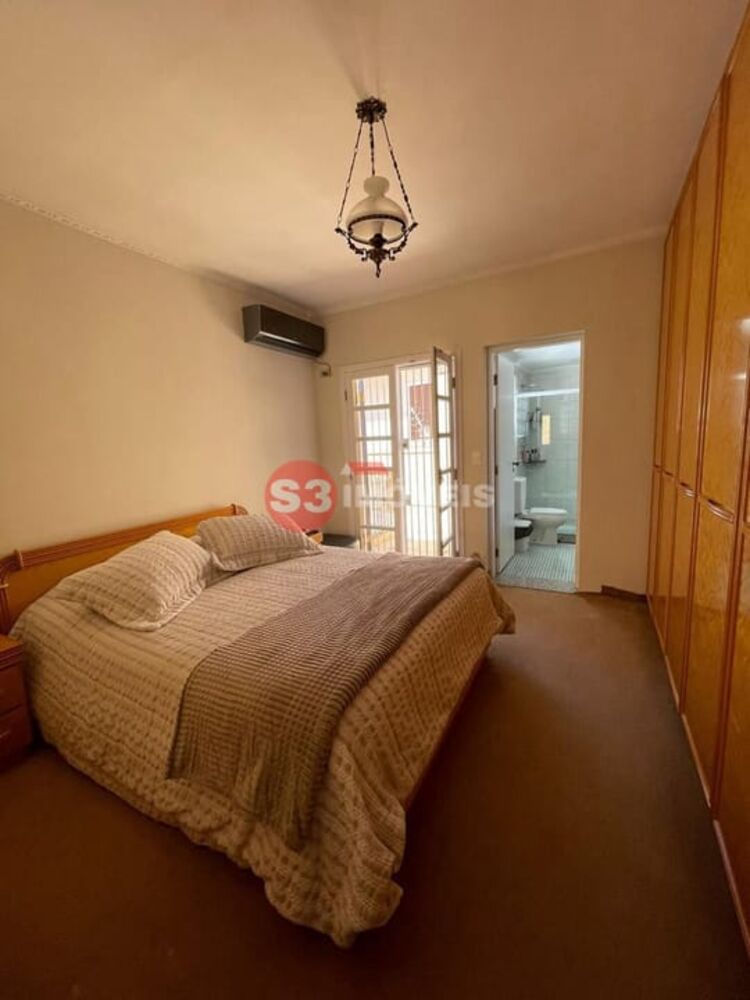 Casa, 4 quartos, 200 m² - Foto 1