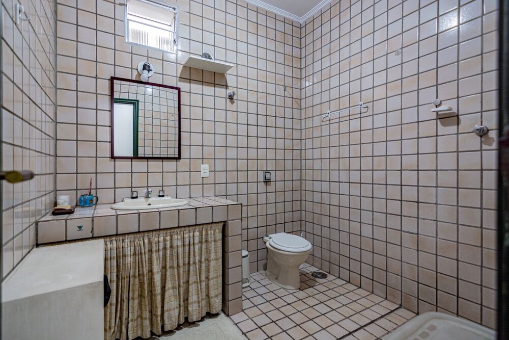 Casa à venda com 4 quartos, 250m² - Foto 14