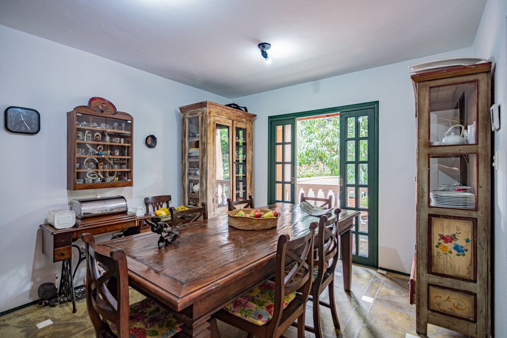 Casa à venda com 4 quartos, 250m² - Foto 7