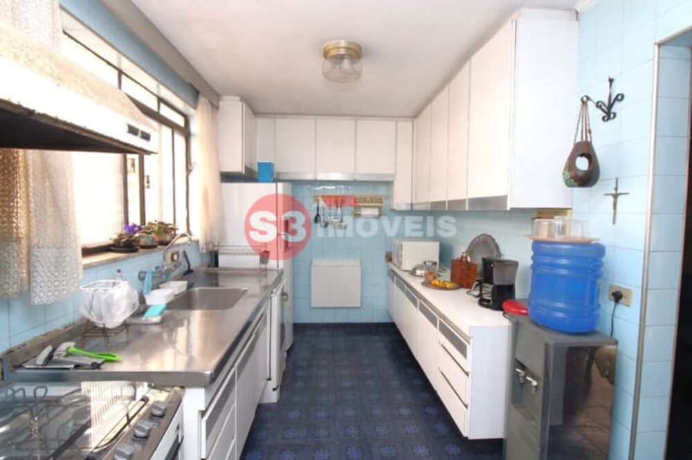 Casa à venda com 4 quartos, 350m² - Foto 9