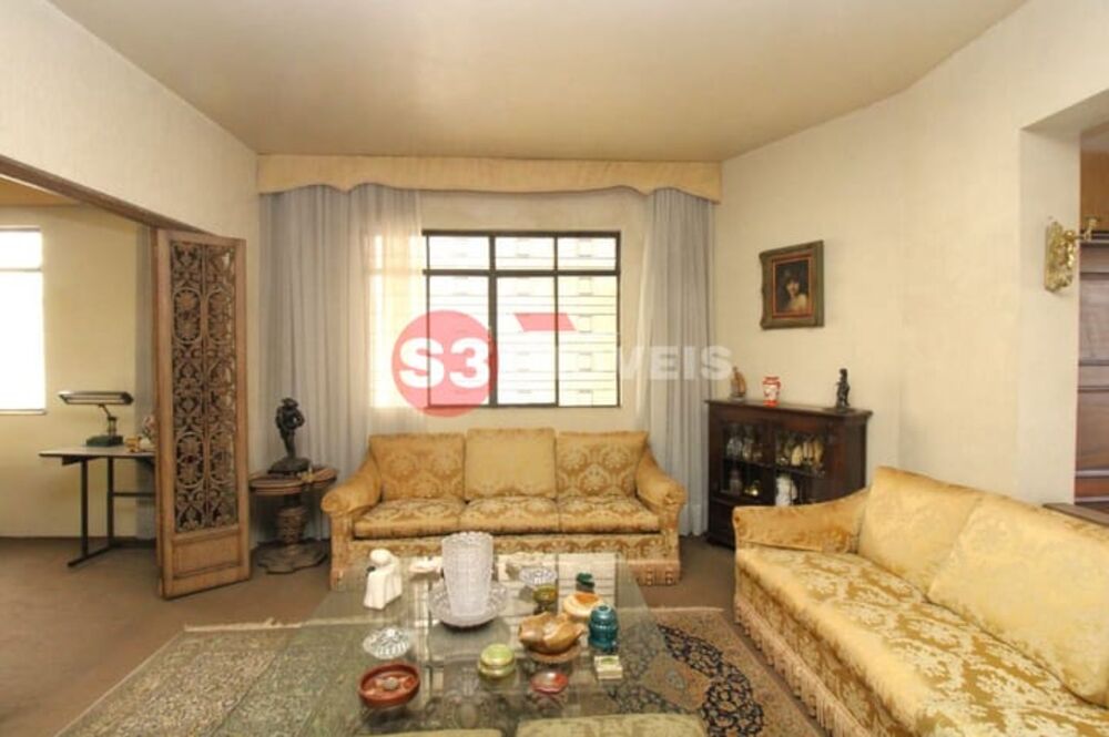 Casa à venda com 4 quartos, 350m² - Foto 2