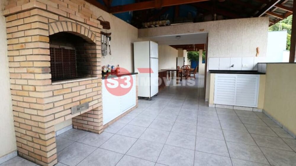 Casa, 3 quartos, 290 m² - Foto 1