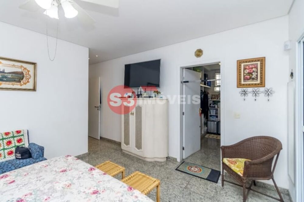 Casa à venda com 4 quartos, 265m² - Foto 1