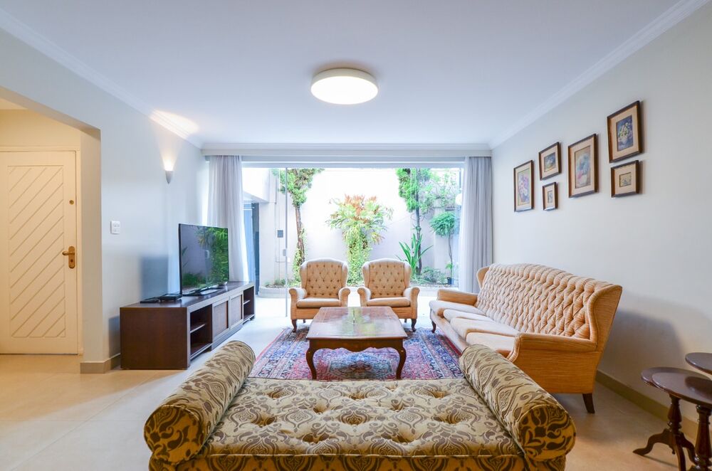 Casa, 3 quartos, 200 m² - Foto 1